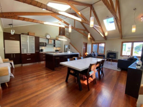 Spacious Wellington Family Oasis